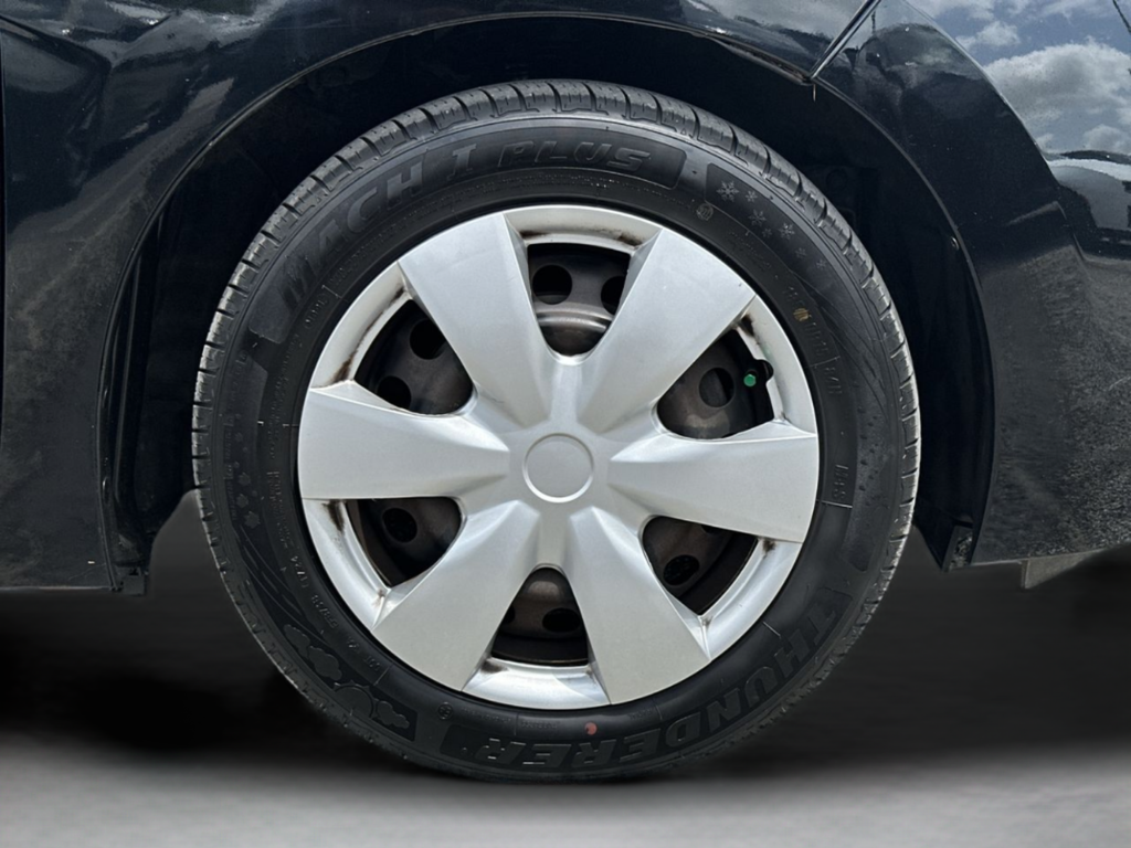 Used 2015  Honda LX image 41