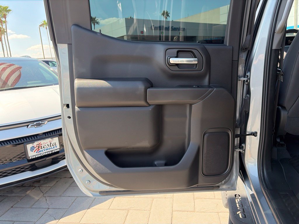 Used 2025 Sterling Gray Metallic Chevrolet Custom Trail Boss image 16