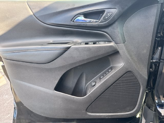 Used 2019 MOSAIC BLACK METALLIC Chevrolet Premier image 10