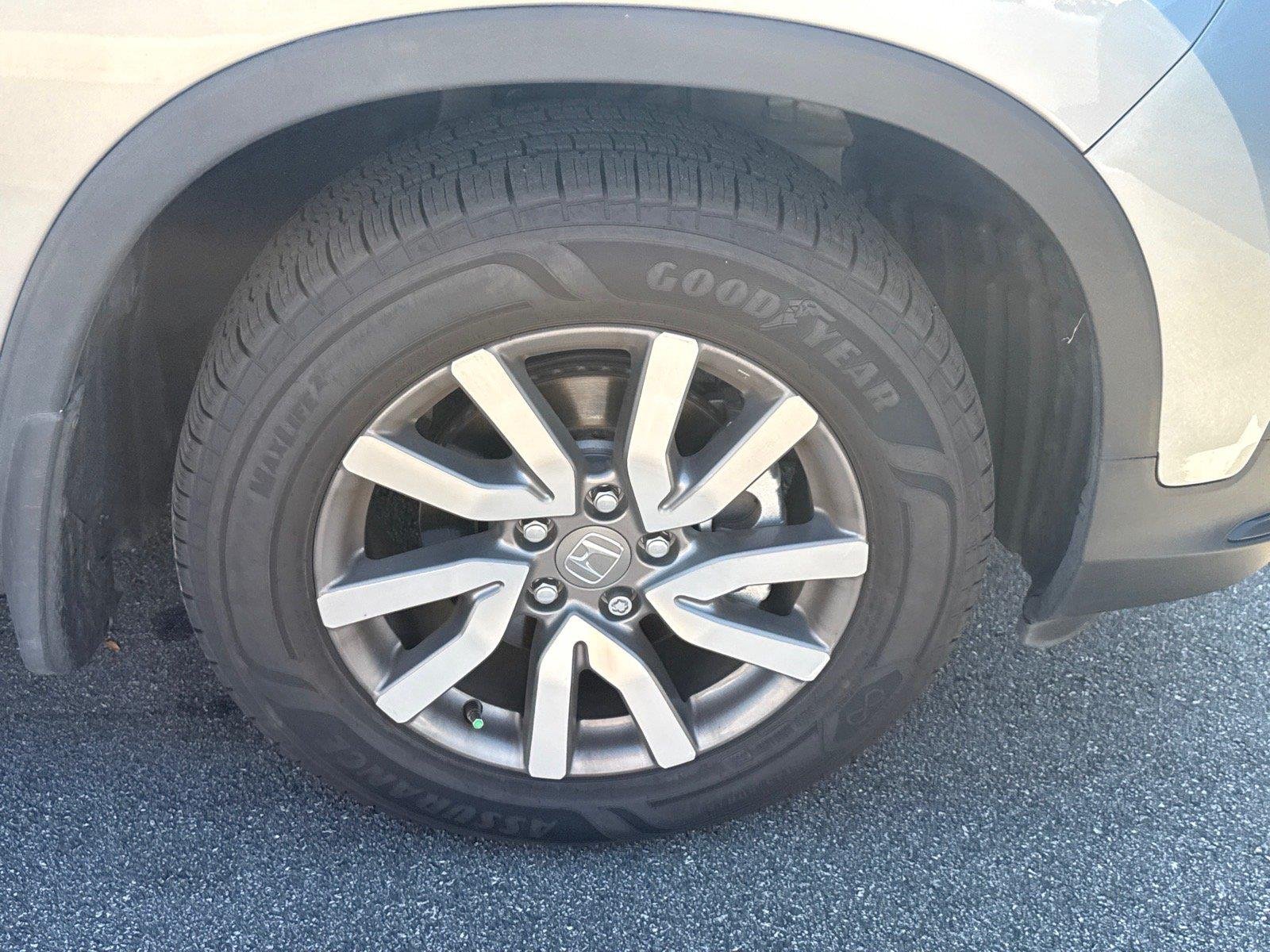 Used 2022 Lunar Silver Metallic Honda EX-L image 23
