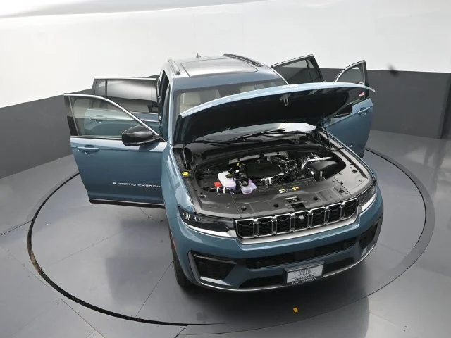 New 2026 Steel Blue Exterior Paint Jeep Limited image 30
