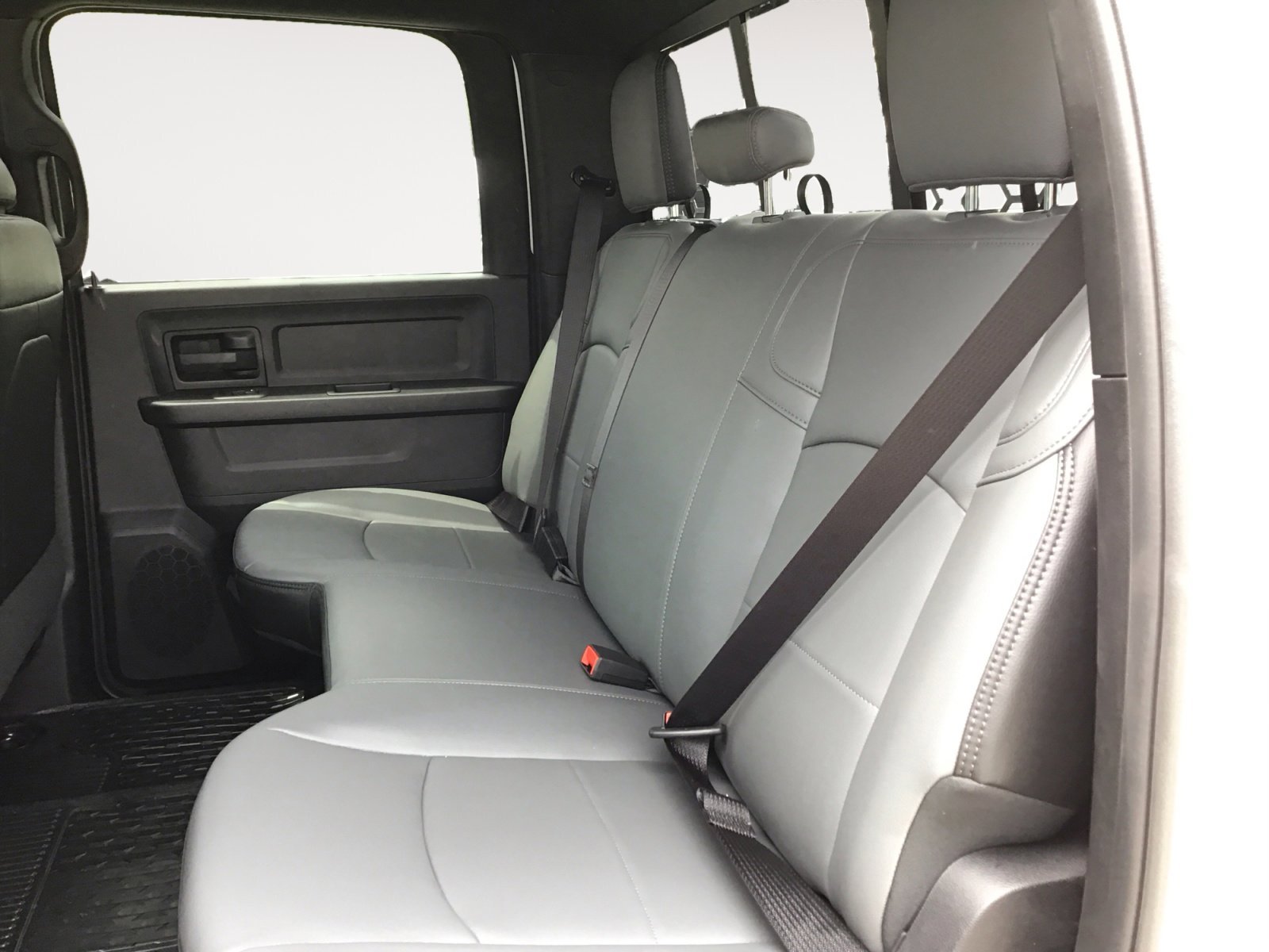 New 2026 Bright White Clearcoat RAM Tradesman image 23