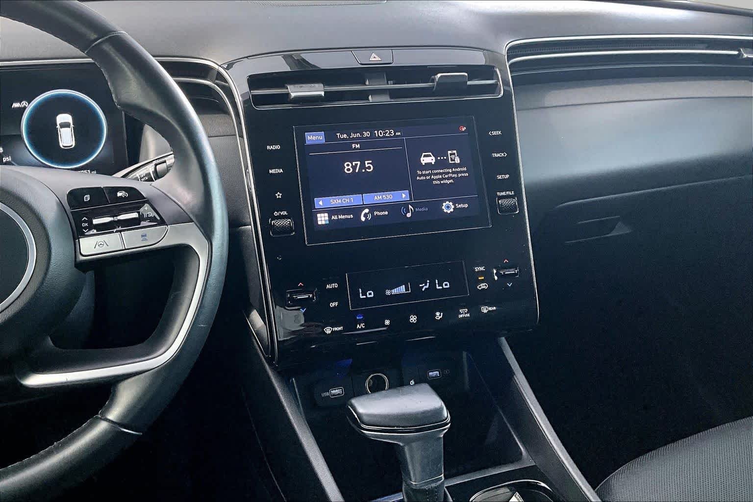 Used 2022 Phantom Black Hyundai SEL image 7