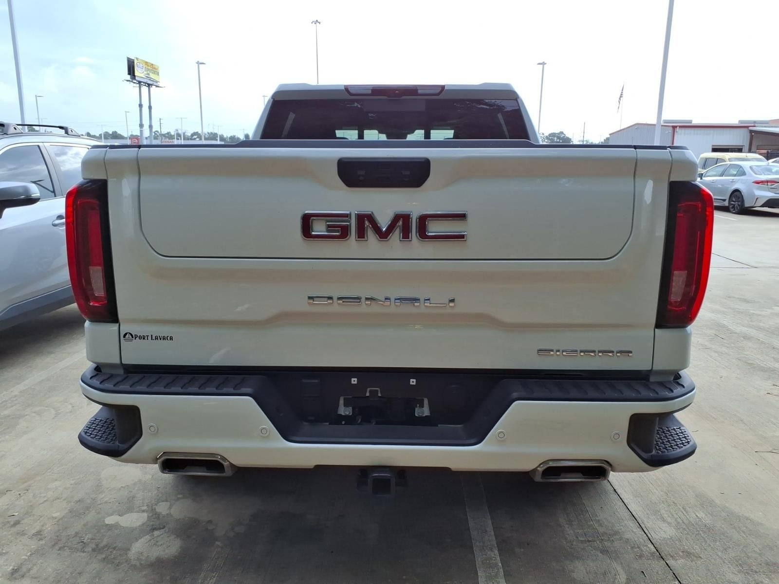 Used 2024 Summit White GMC Denali image 7