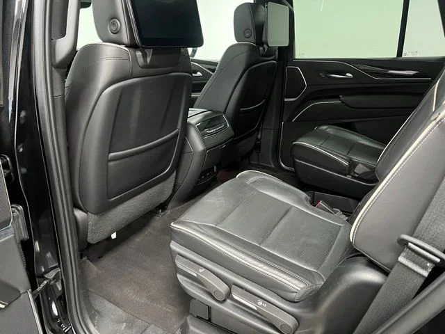 2023 Cadillac Escalade Sport - Photo 43