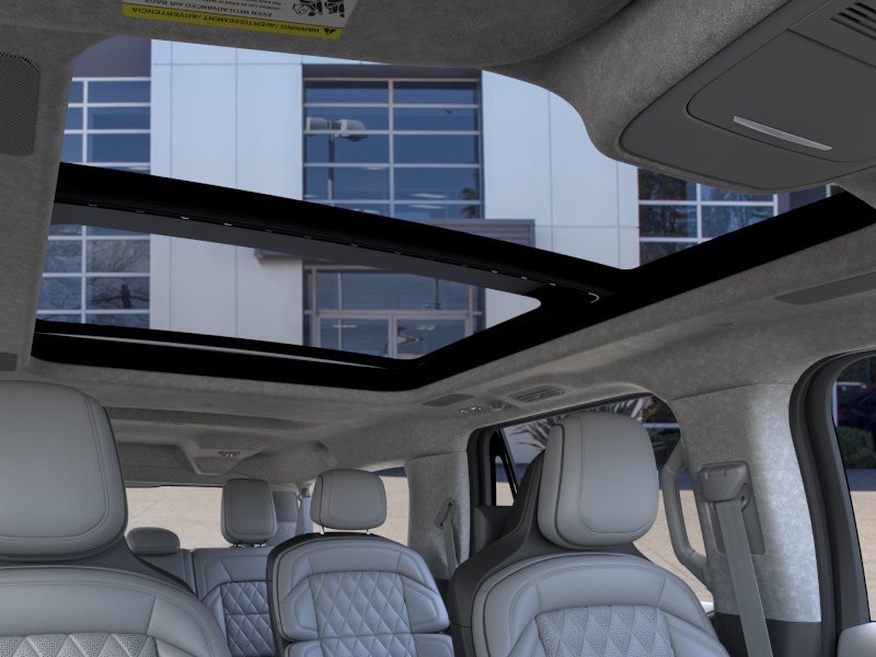 New 2026 Crystal White Metallic Clearcoat Lincoln Black Label L image 72