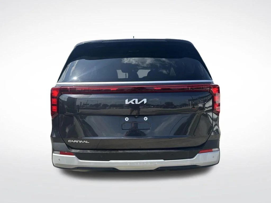 Used 2025 Gray Kia LXS image 7