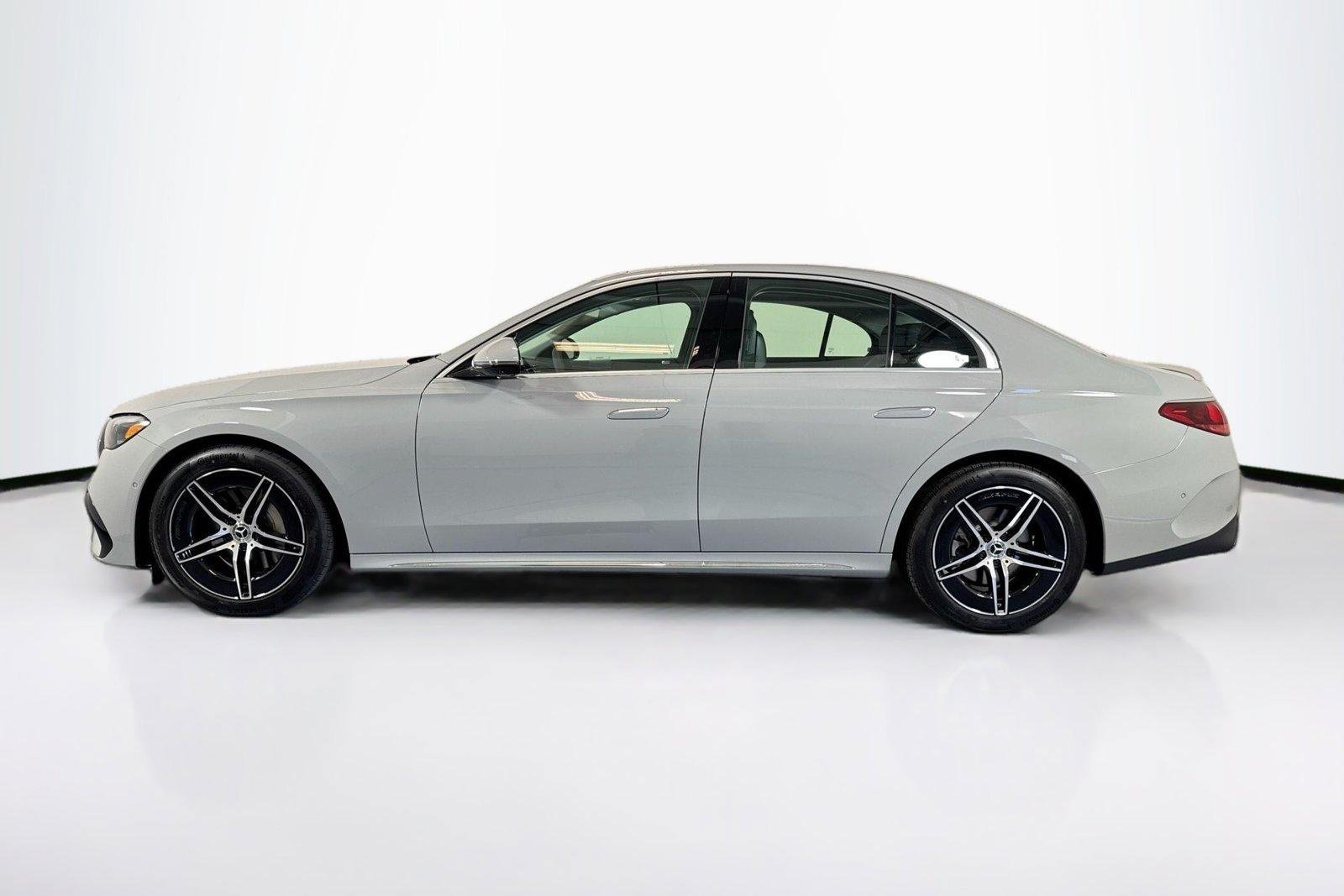 New 2026 Manufaktur Alpine Grey Mercedes-Benz E 350 image 8
