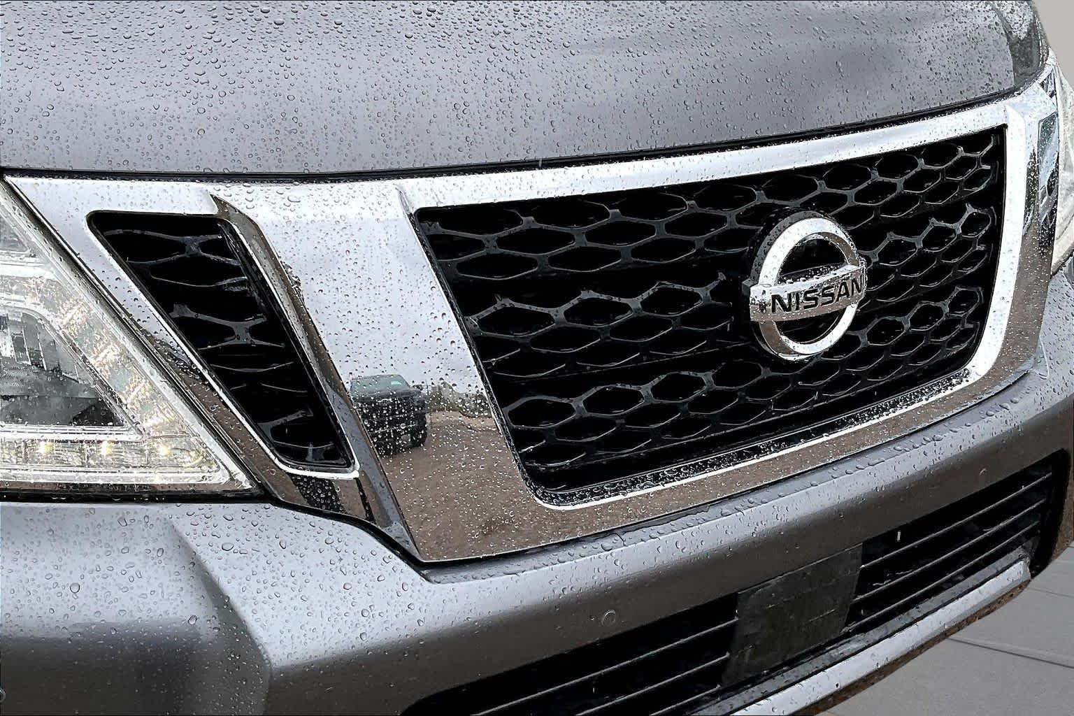 Used 2019 Gun Metallic Nissan SV image 27