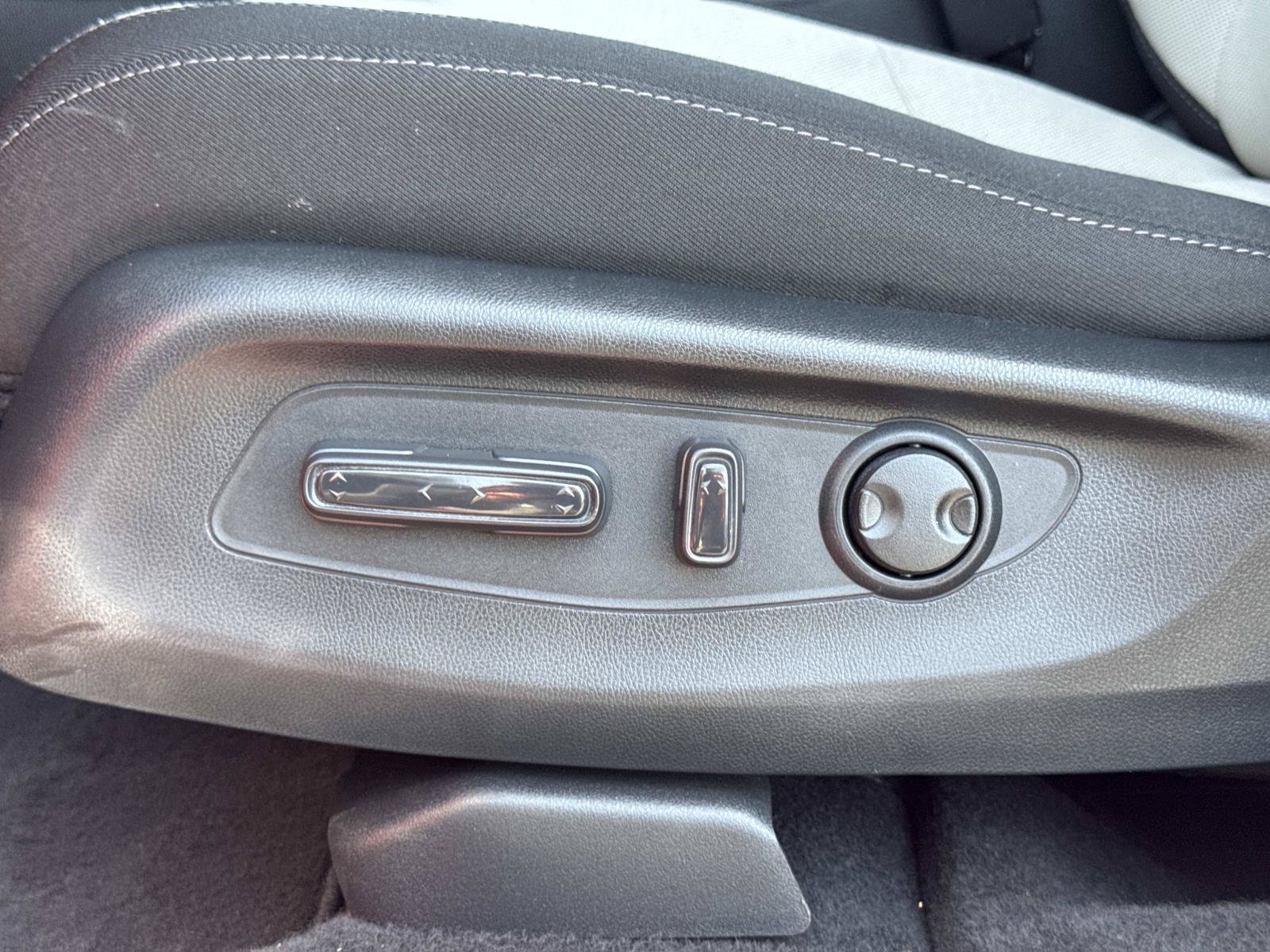 2025 Honda CR-V EX - Photo 57