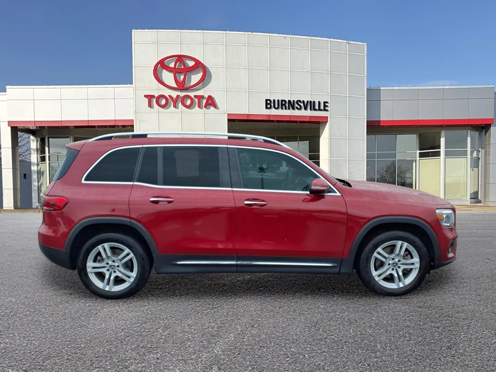 Used 2021 Mercedes-Benz GLB Base with VIN W1N4M4HB1MW123093 for sale in Burnsville, Minnesota