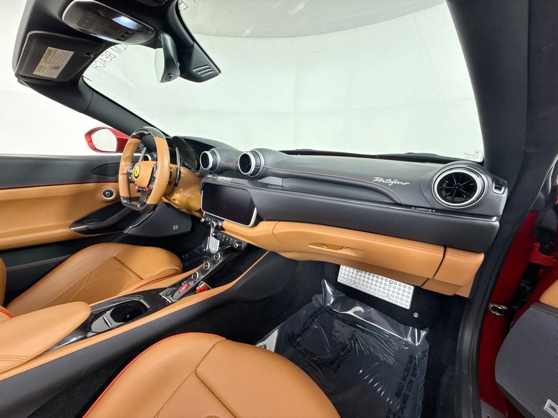 Certified Used 2019 Rosso Portofino Ferrari Base image 26