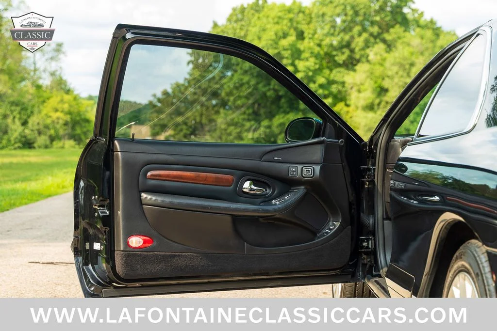 Used 1997  Lincoln LSC image 53