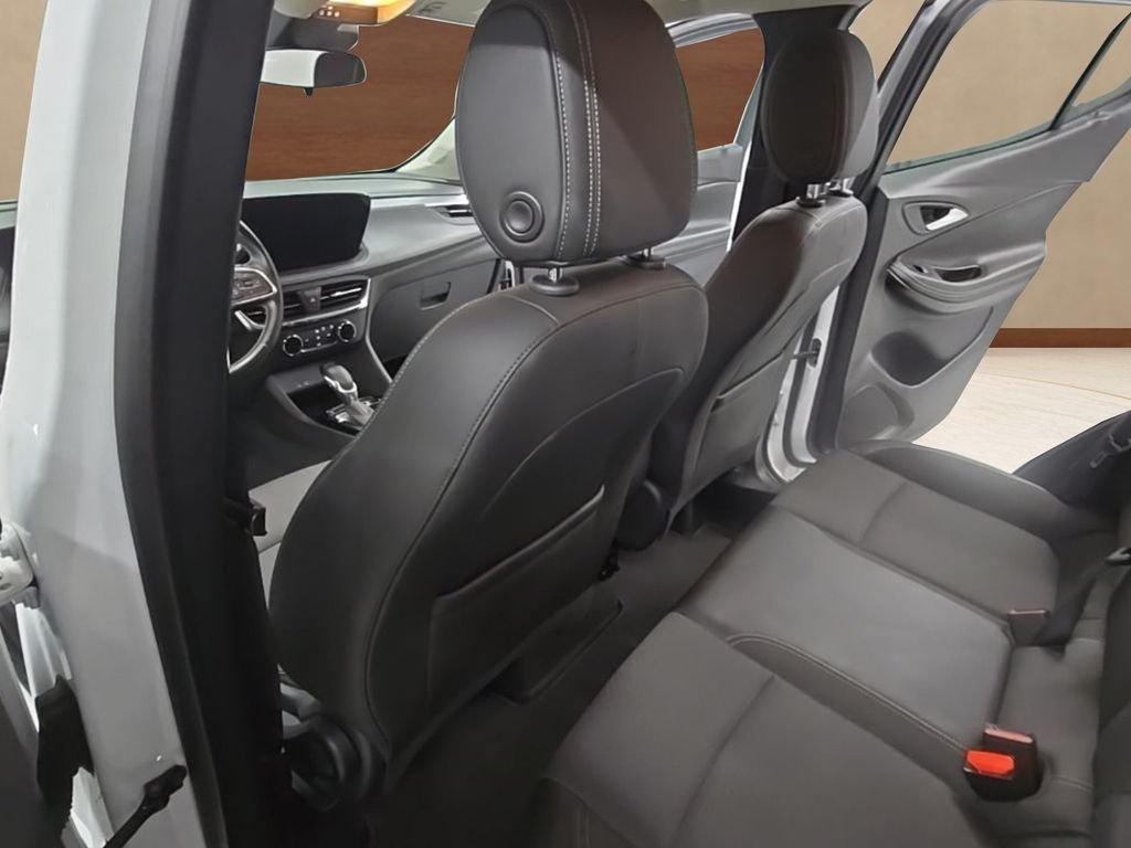 2025 Buick Encore GX Preferred - Photo 16