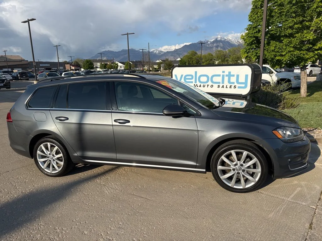 Used 2016 Gray Volkswagen SE image 8