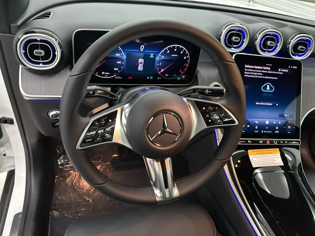 Used 2026 White Mercedes-Benz GLC 300 image 10