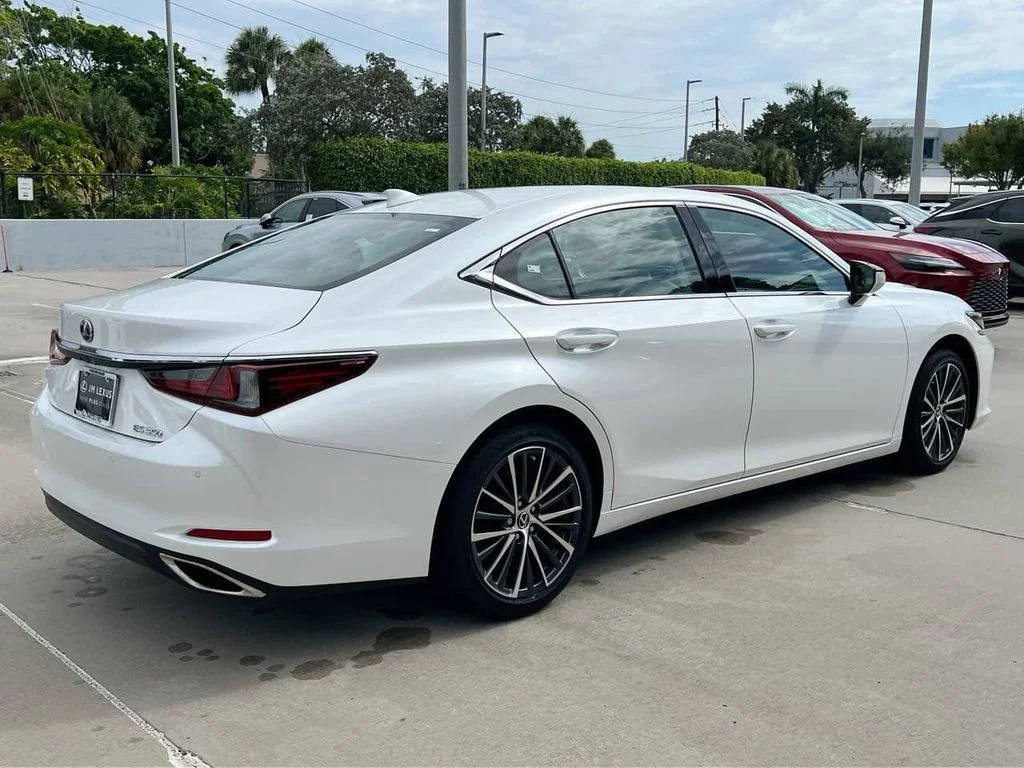 Certified Used 2024 EMINENT WHITE PEARL Lexus 350 image 7