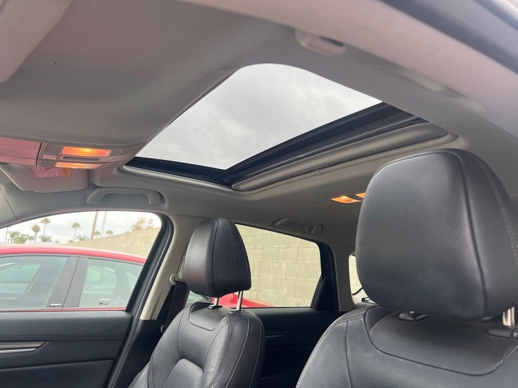 Used 2020 White Mazda Grand Touring image 13