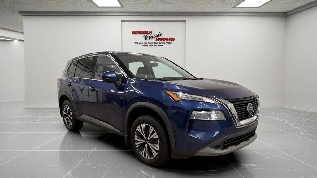 Used 2021 Blue Nissan SV image 17