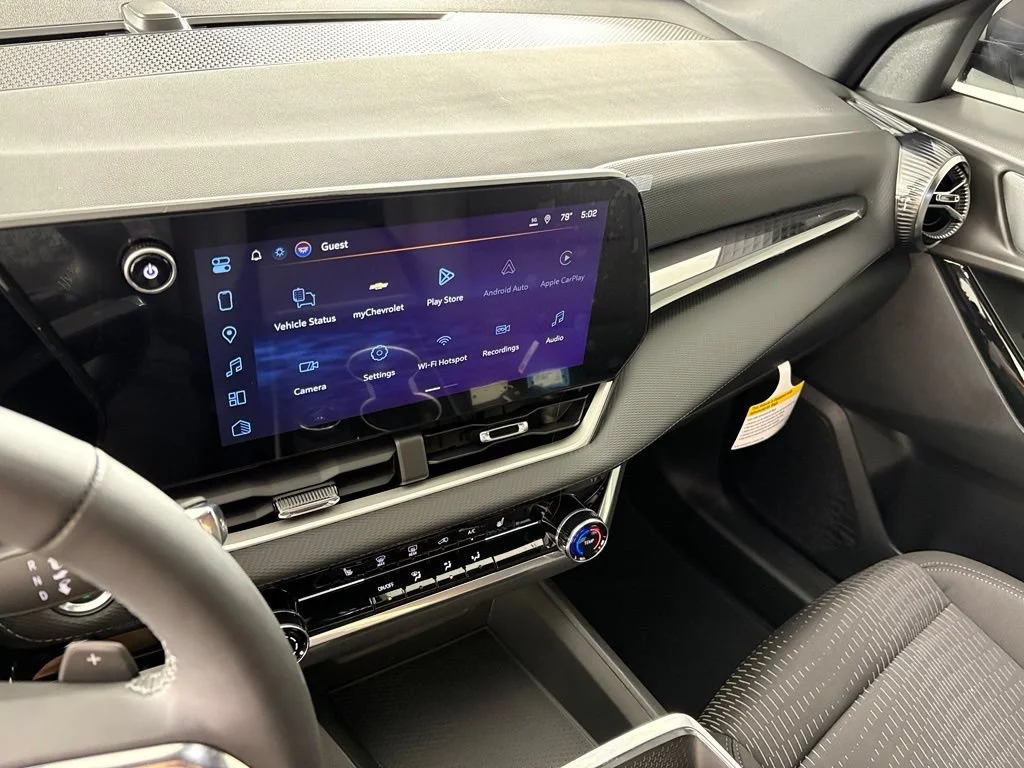 2027 Chevrolet Equinox LT - Photo 38