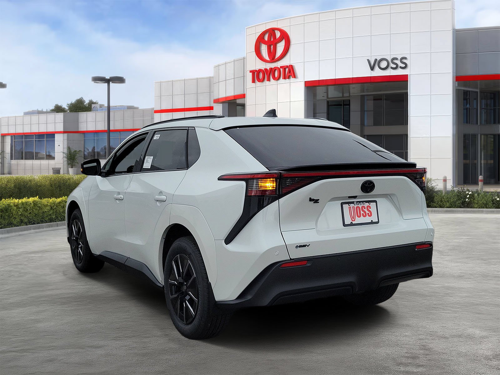 2026 Toyota bZ XLE, photo 2 of 12