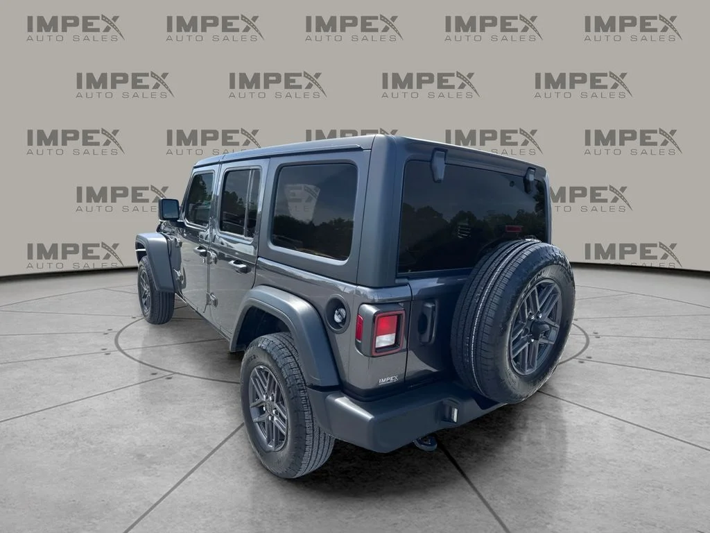 Used 2025 Gray Jeep Sport S image 3