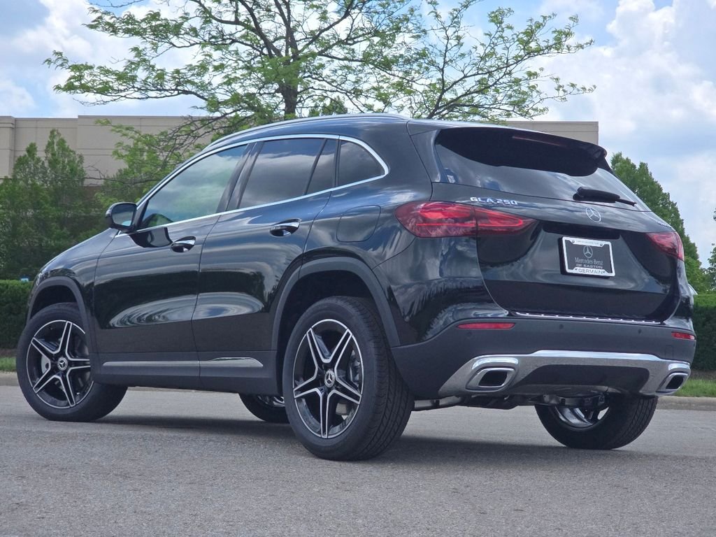 New 2026 Cosmos Black Metallic Mercedes-Benz GLA 250 image 14