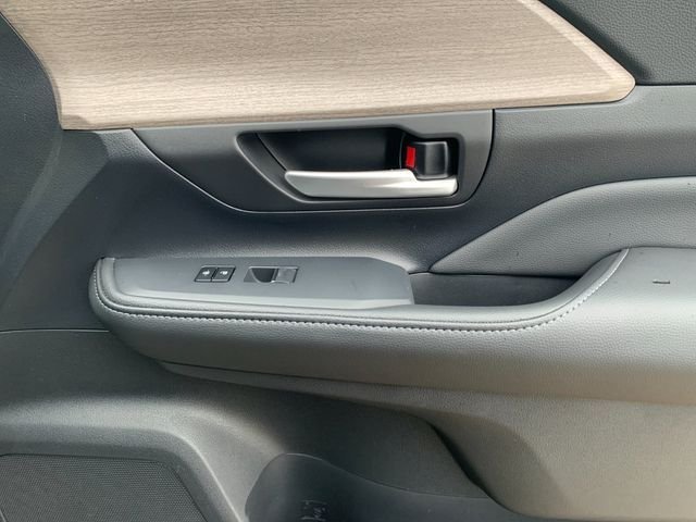 Used 2026  Toyota Platinum image 21