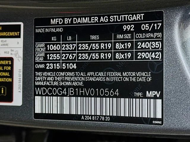 Used 2017 Gray Mercedes-Benz GLC 300 image 28