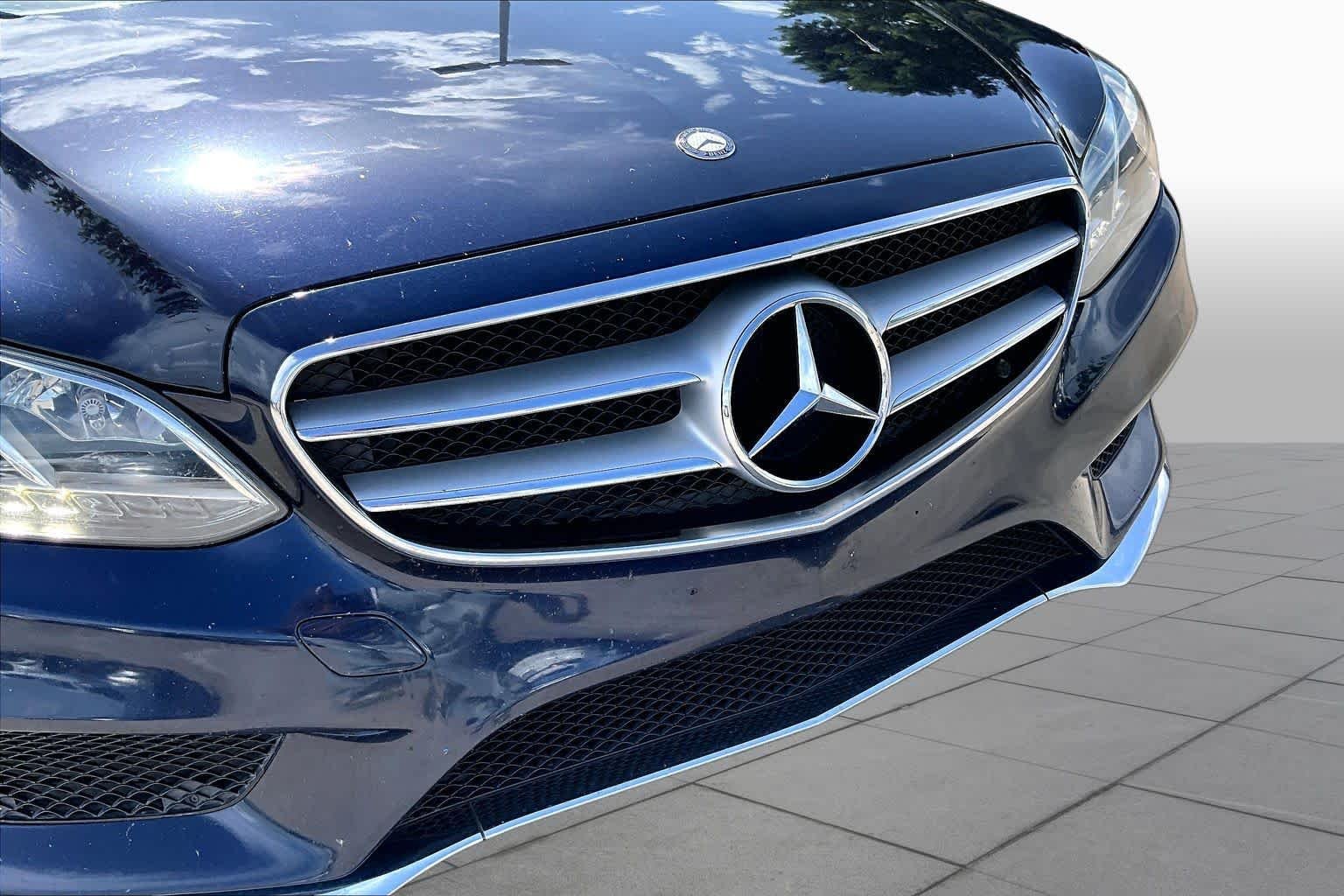 Used 2015 Lunar Blue Metallic Mercedes-Benz E 350 Sport image 28