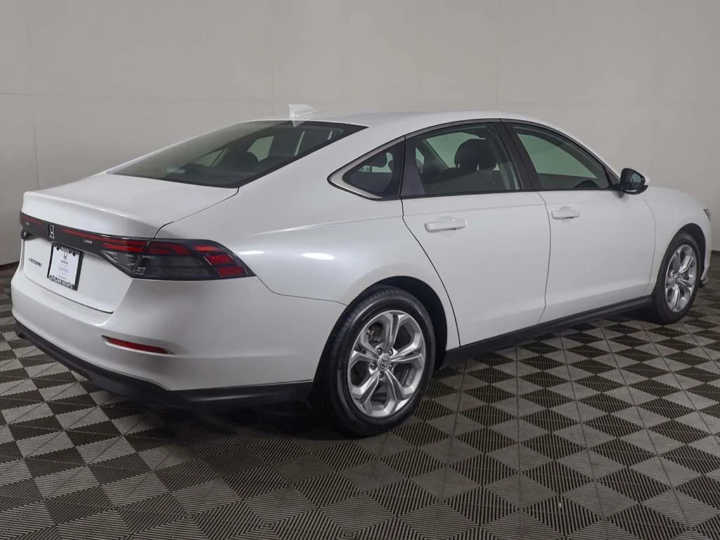2026 Honda Accord LX - Photo 7