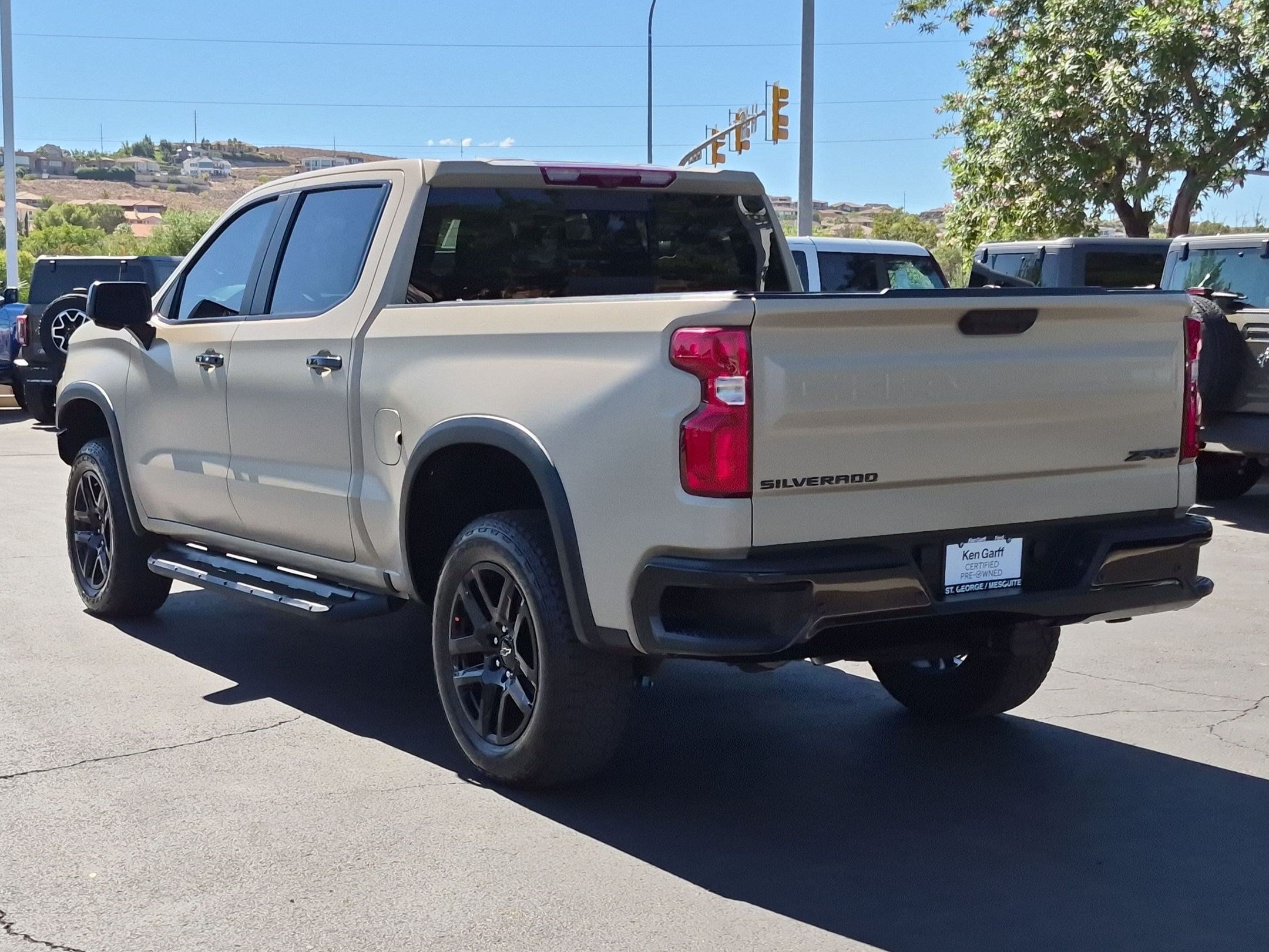 Used 2022 Sand Dune Metallic Chevrolet ZR2 image 5