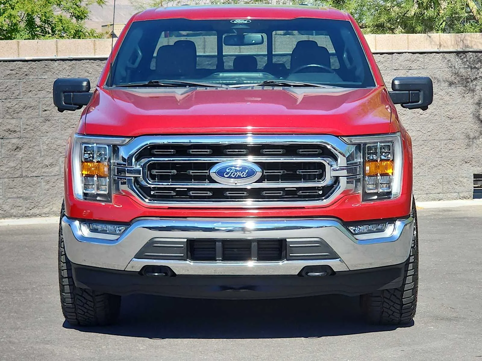 Used 2022 Rapid Red Metallic Tinted Clearcoat Ford XLT image 3