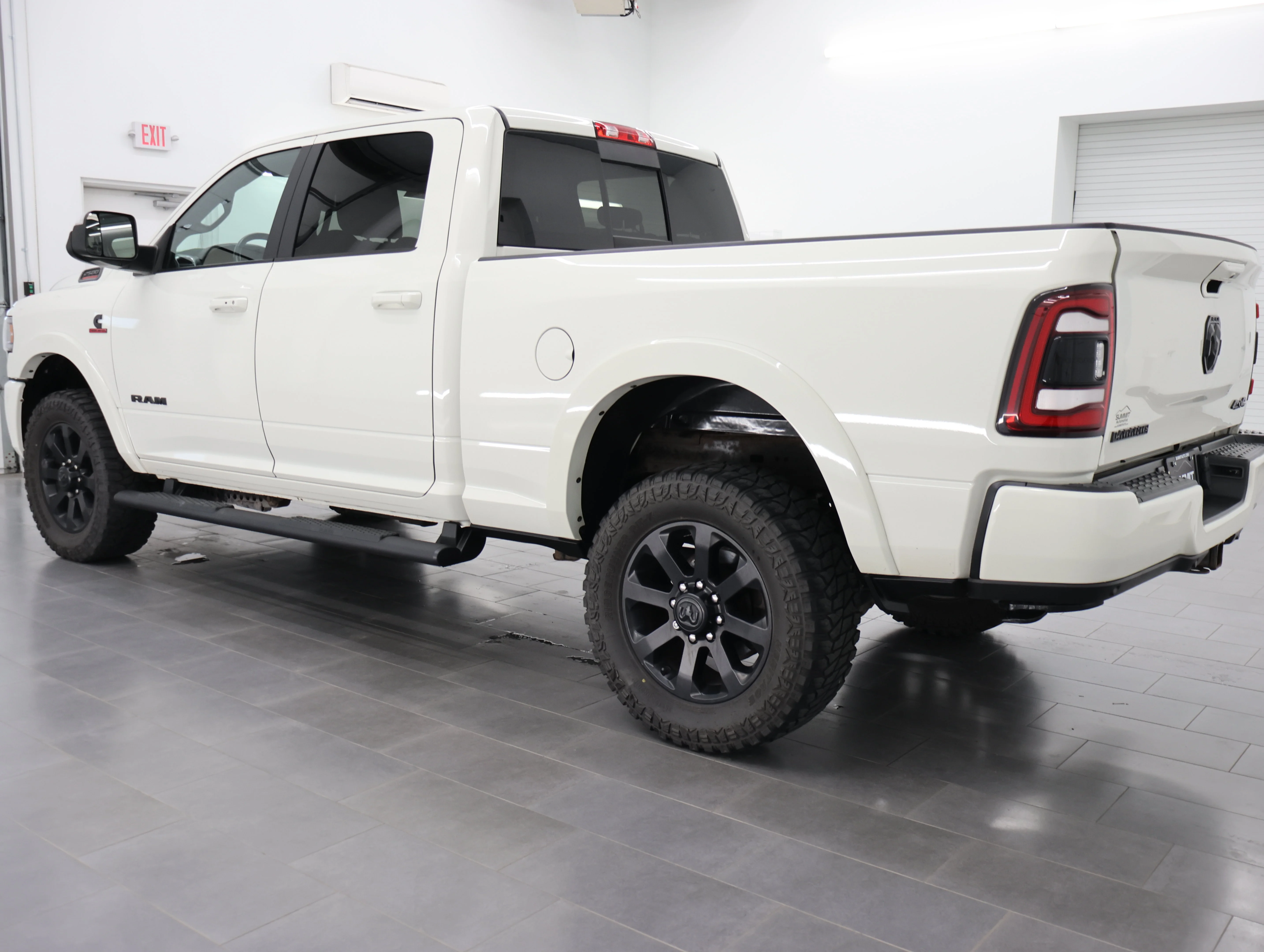 Used 2022 Pearl White Ram Laramie image 6