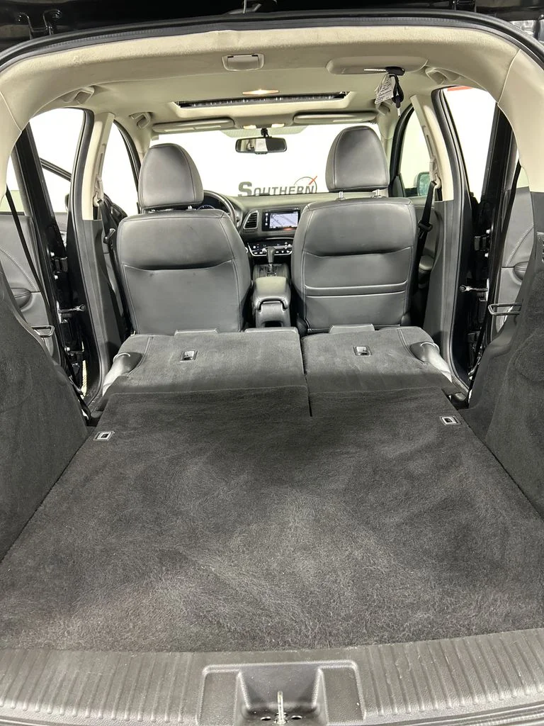 Used 2018 Black Honda EX-L image 19