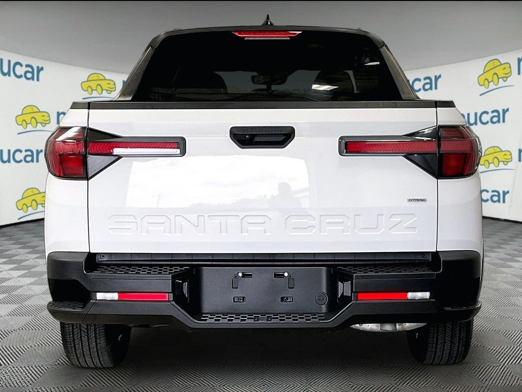 Used 2025 White Hyundai SEL image 5