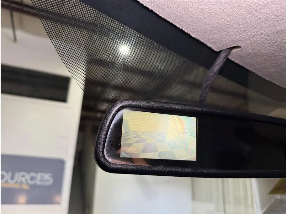 Certified Used 2018 Special Paint GMC Extended Van 3D image 29