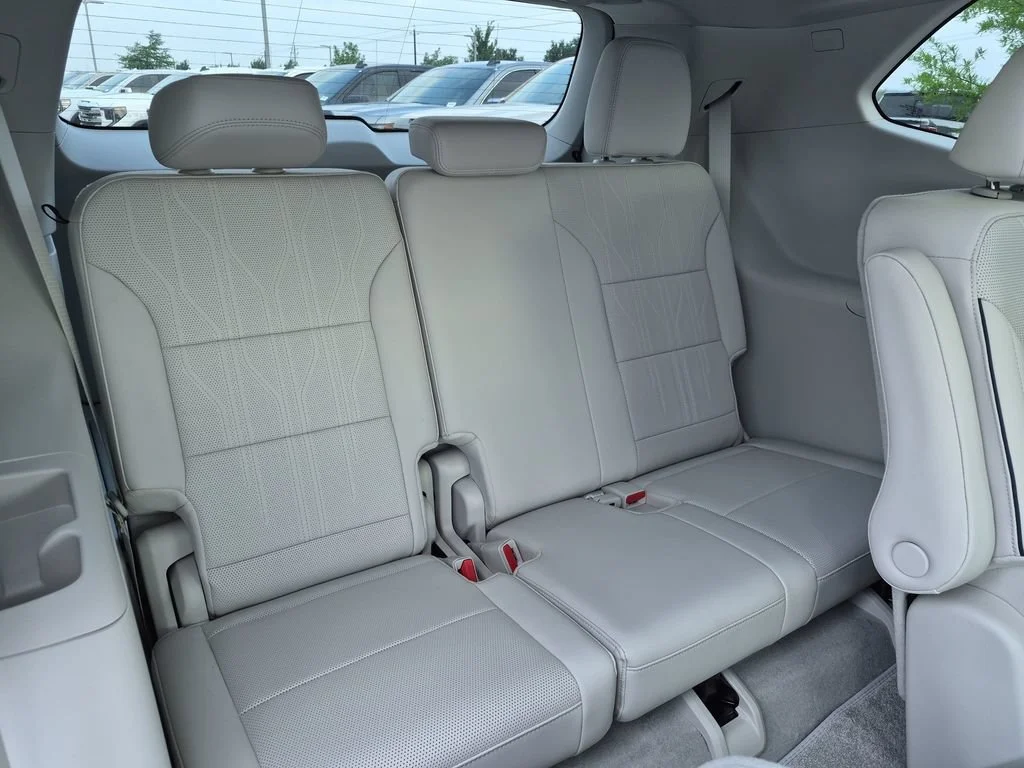 New 2026 Ocean Blue Metallic Buick Avenir image 36