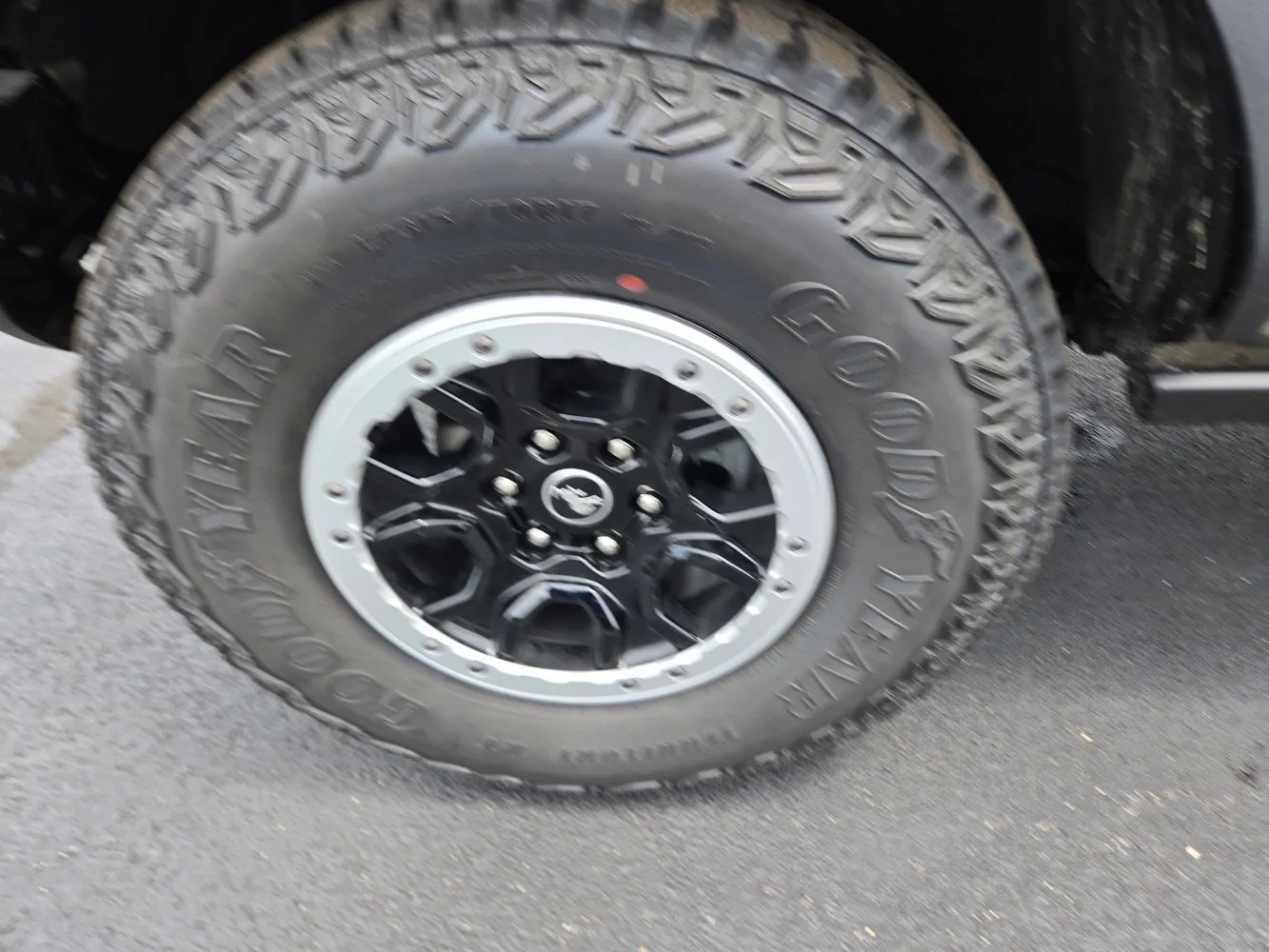 New 2026 Marsh Gray Ford Badlands image 33