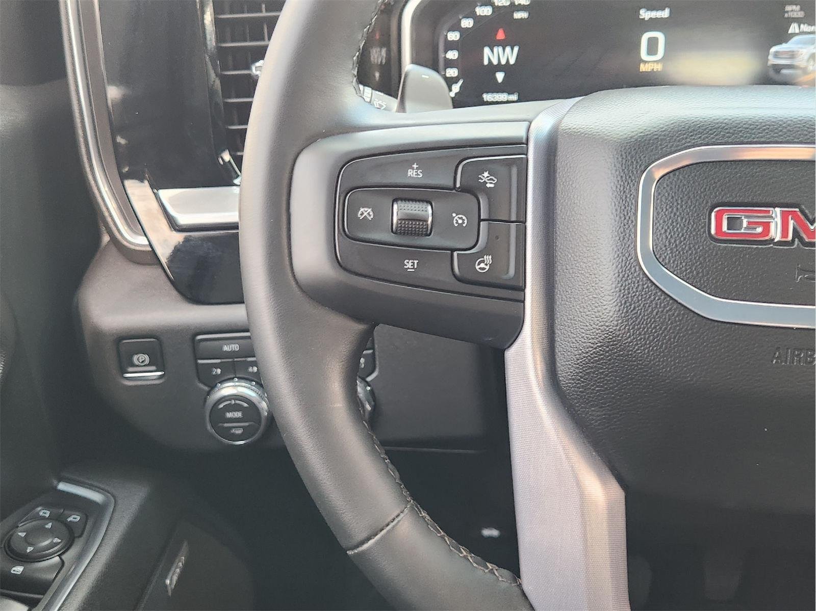 Used 2026 Onyx Black GMC Elevation image 29