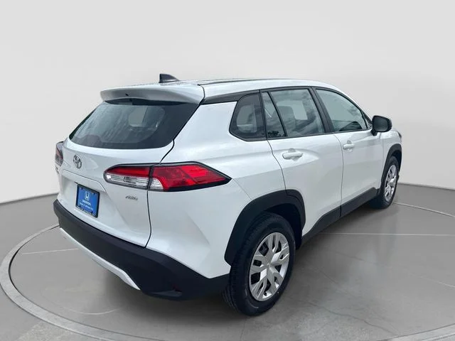 Used 2023 Pearl Toyota L image 6