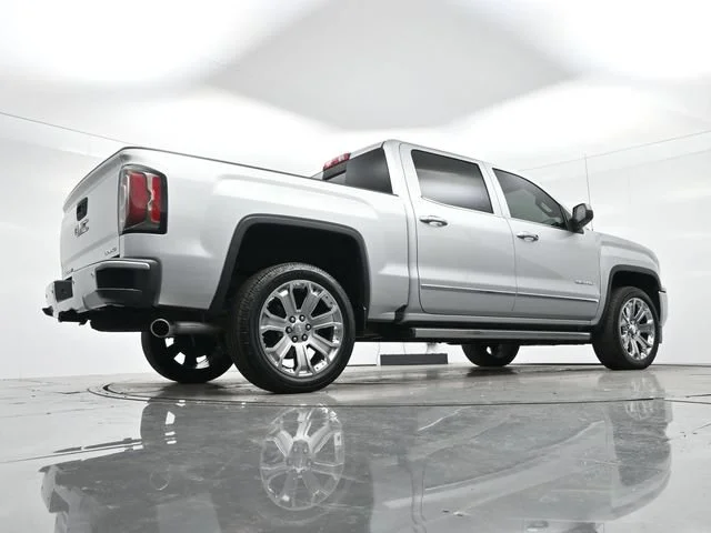 Used 2018 QUICKSILVER METALLIC GMC Denali image 29