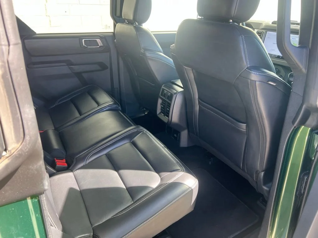 Used 2025 Green Ford Outer Banks image 25