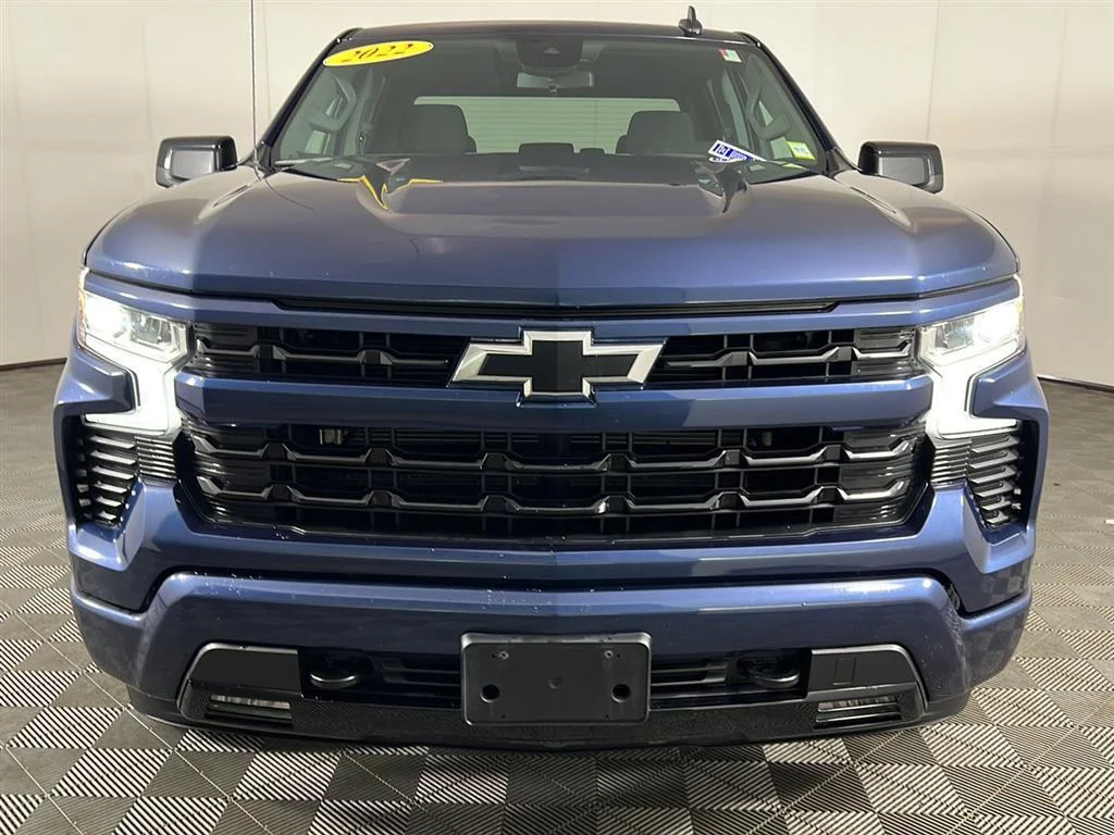 Used 2022 Northsky Blue Metallic Chevrolet RST image 38