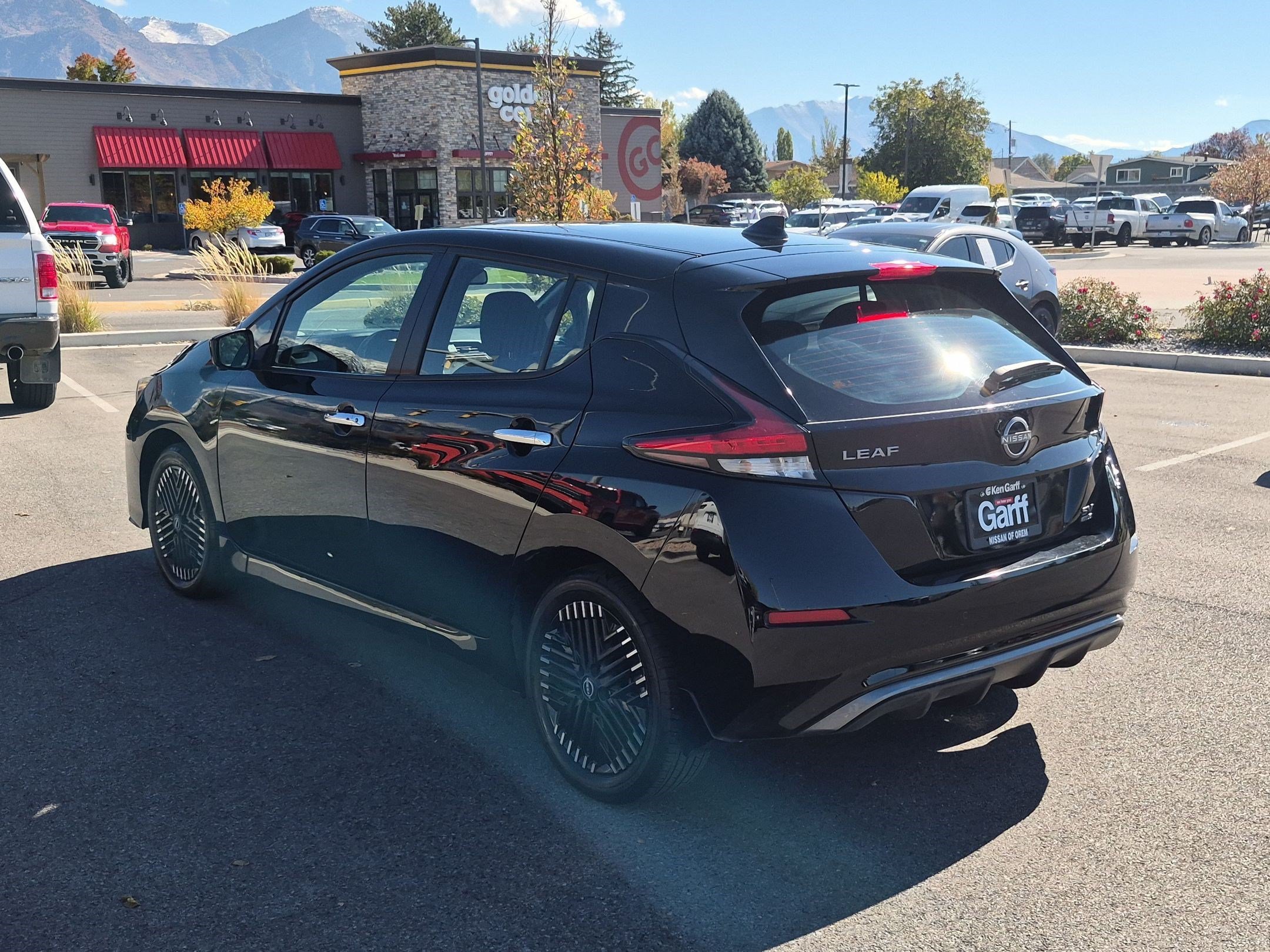 Used 2025 Super Black Nissan SV PLUS image 5