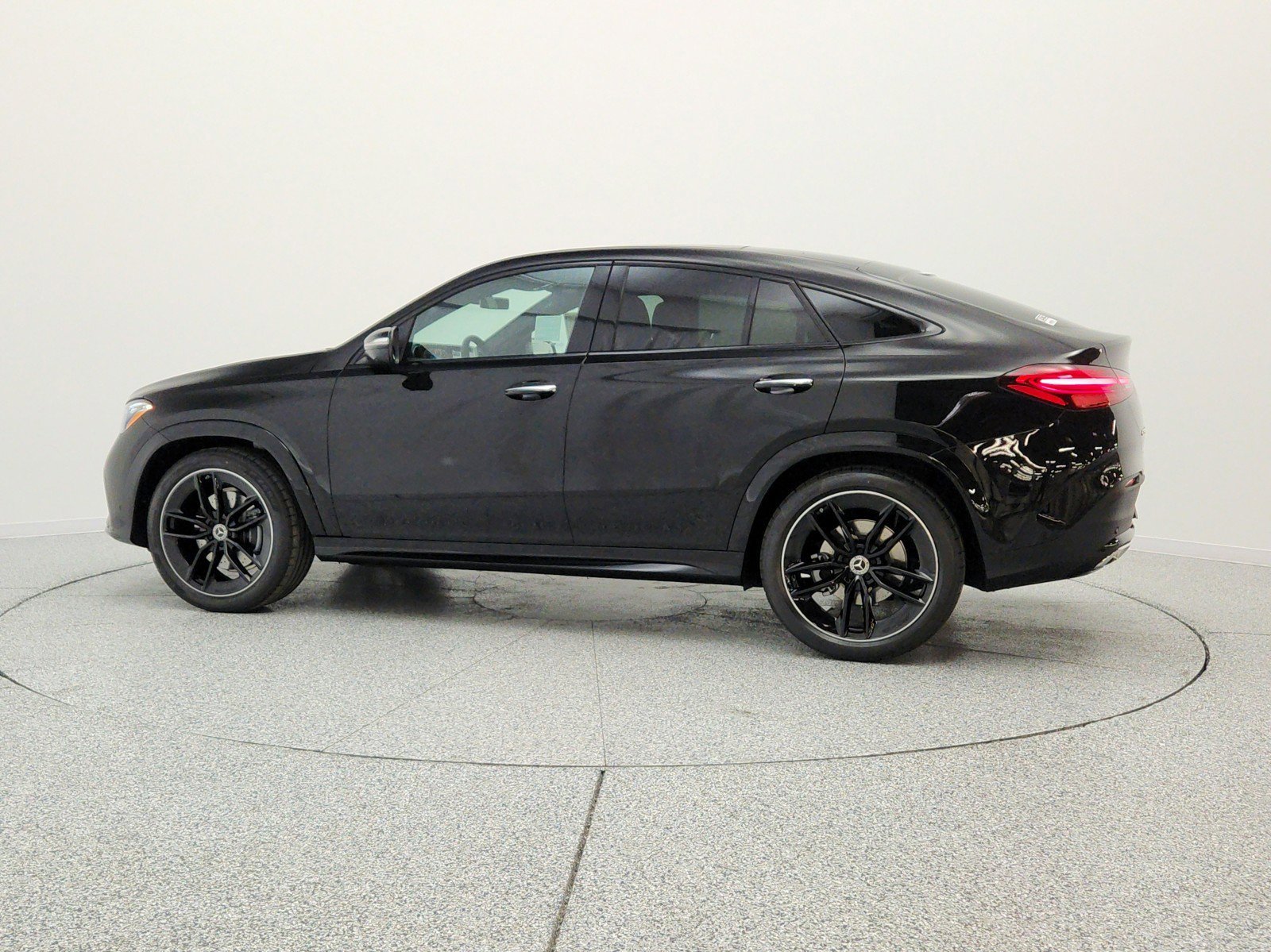New 2026 Obsidian Black Metallic Mercedes-Benz GLE 450 4MATIC® Coupe image 37