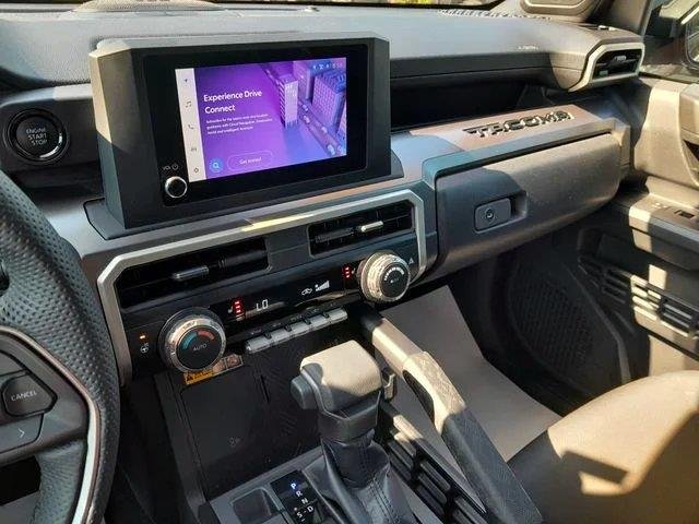 Used 2025 Underground Toyota SR5 image 20