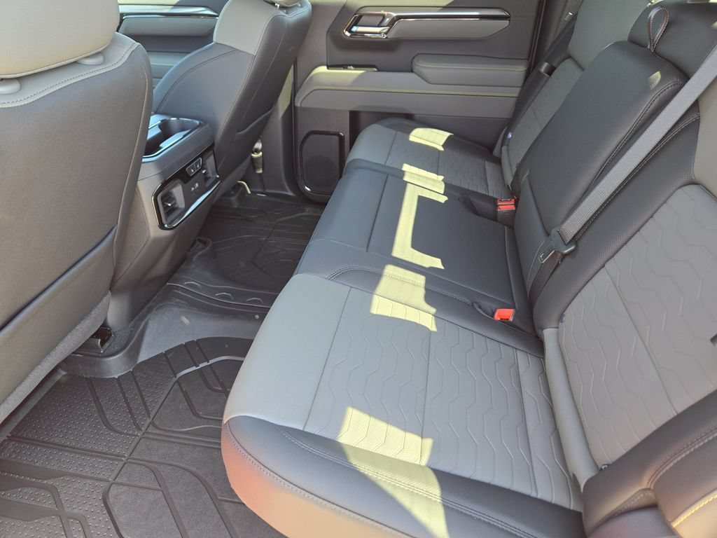 2026 Chevrolet Silverado 1500 ZR2 - Photo 15