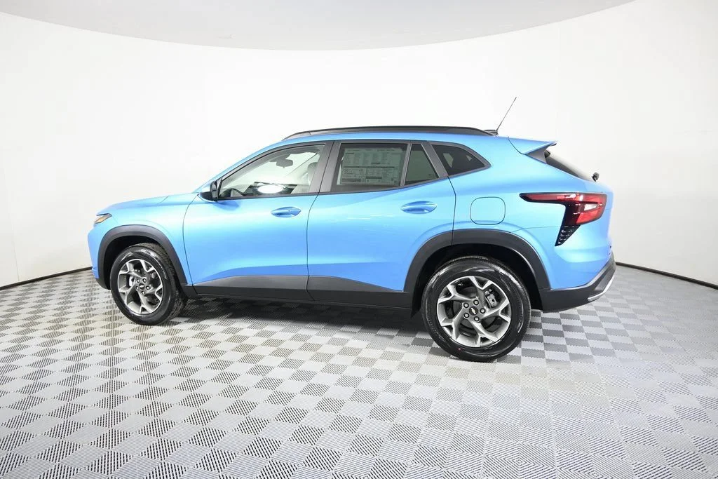 2026 Chevrolet Trax LT - Photo 3