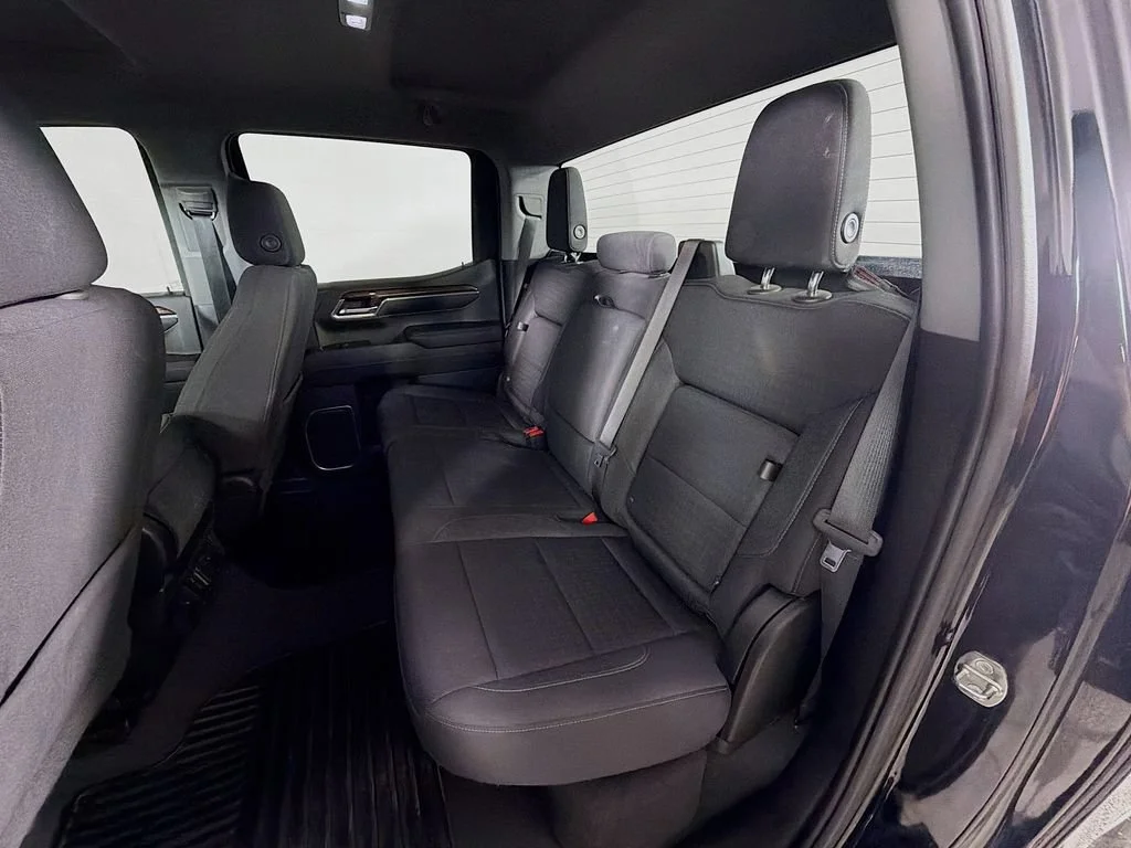 Used 2023 Onyx Black GMC Elevation image 18